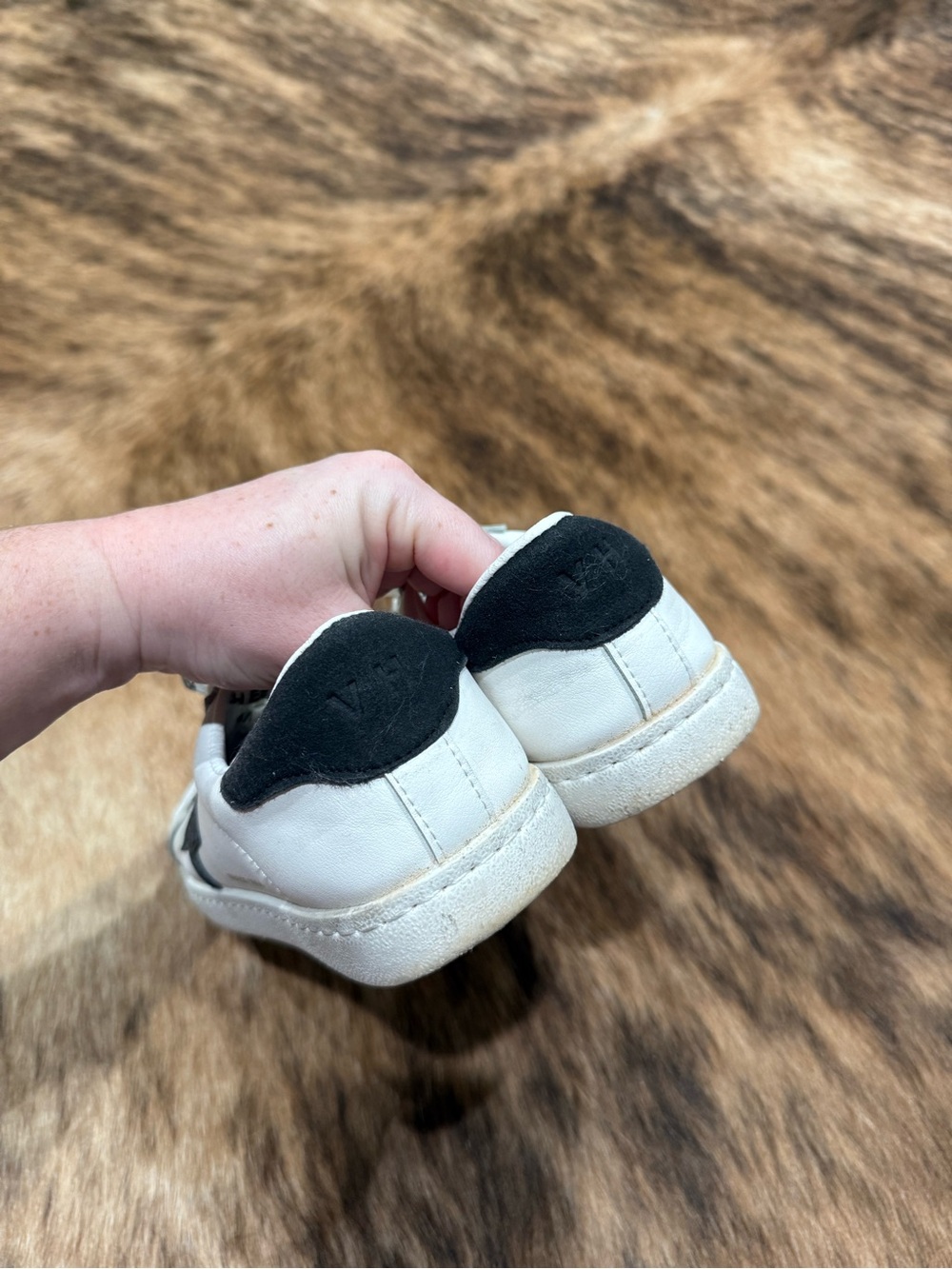 Vintage Havana White Leather Sneakers with Black Star - Picture 5 of 8